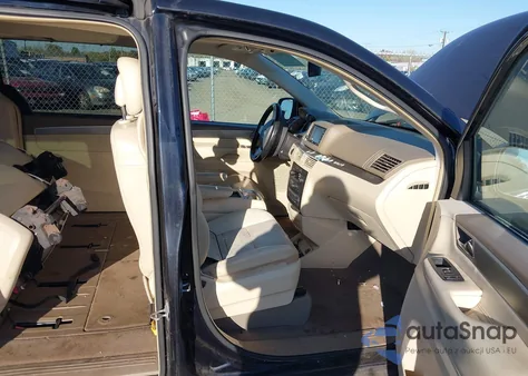 2010 Volkswagen Routan Sel z USA, uszkodzony, nr VIN 2V4RW5DX5AR305940